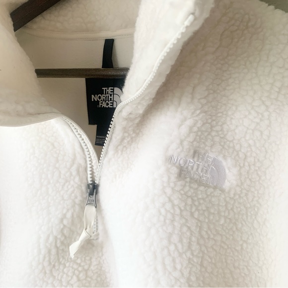 The North Face Jackets & Blazers - THE NORTH‎ FACE Women’s Platte Sherpa ¼-Zip | Gardenia White | Size XL